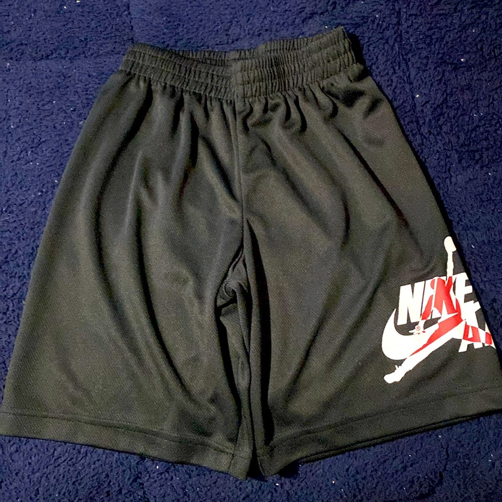 ✔️🏀⛹️‍♂️NIKE AIR JORDAN Boys shorts